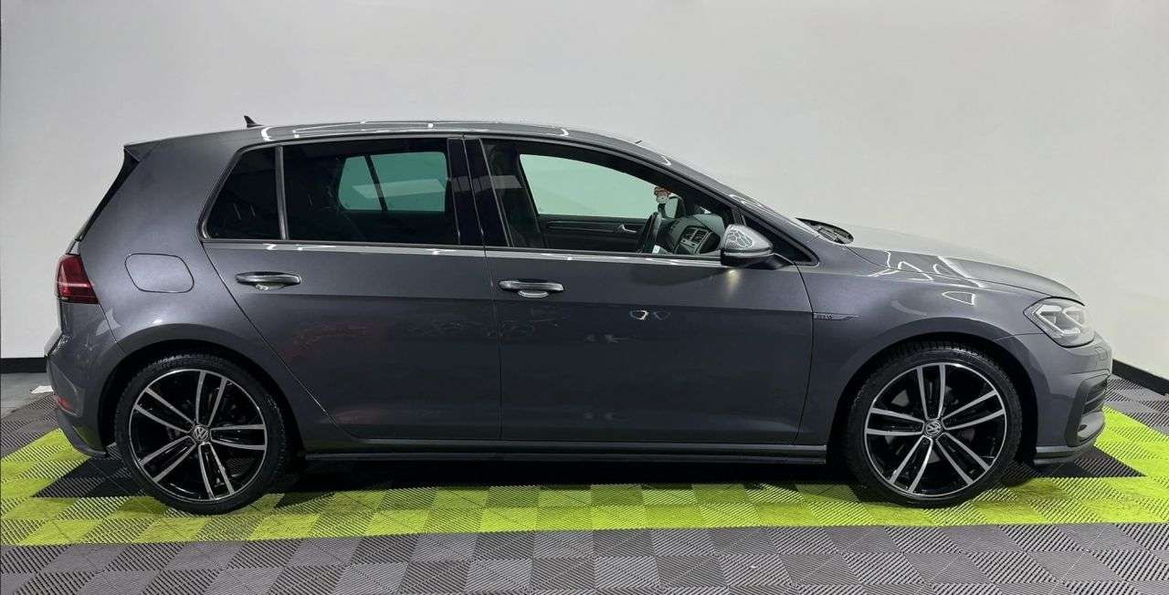 2017 VOLKSWAGEN GOLF 2017 VOLKSWAGEN GOLF