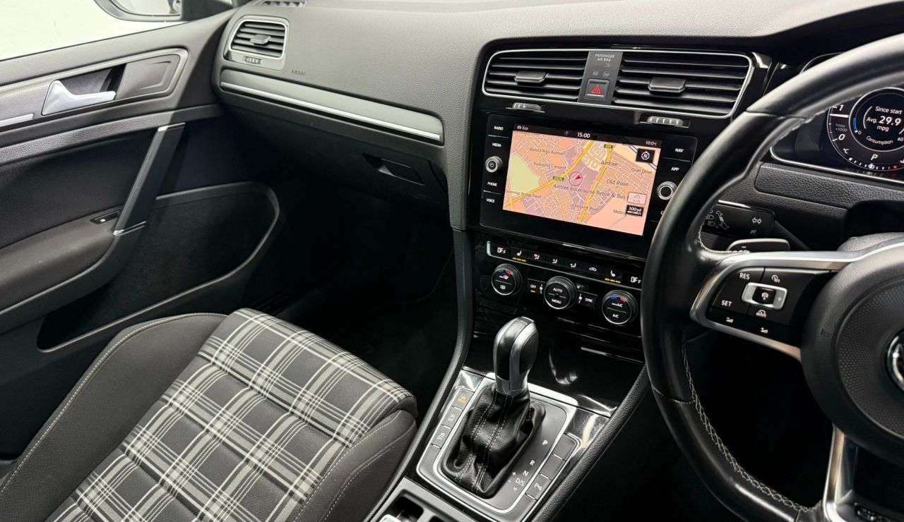 2017 VOLKSWAGEN GOLF 2017 VOLKSWAGEN GOLF