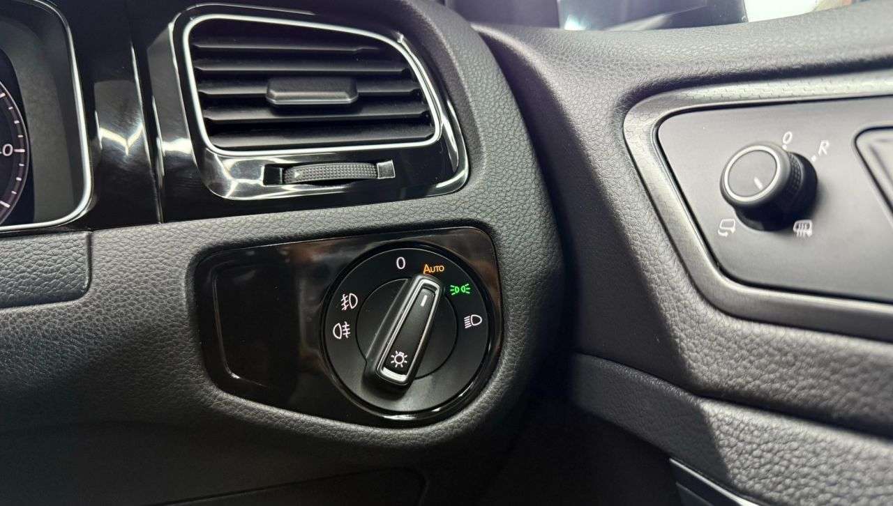 2017 VOLKSWAGEN GOLF 2017 VOLKSWAGEN GOLF
