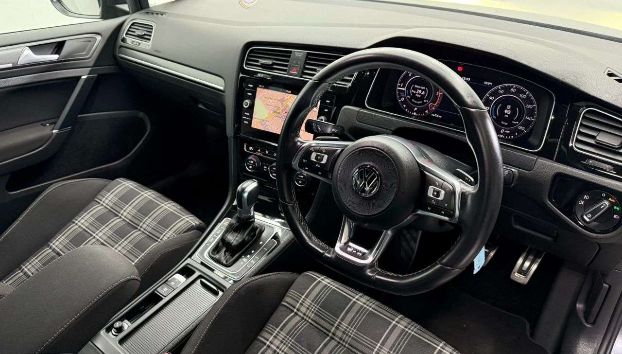 2017 VOLKSWAGEN GOLF 2017 VOLKSWAGEN GOLF