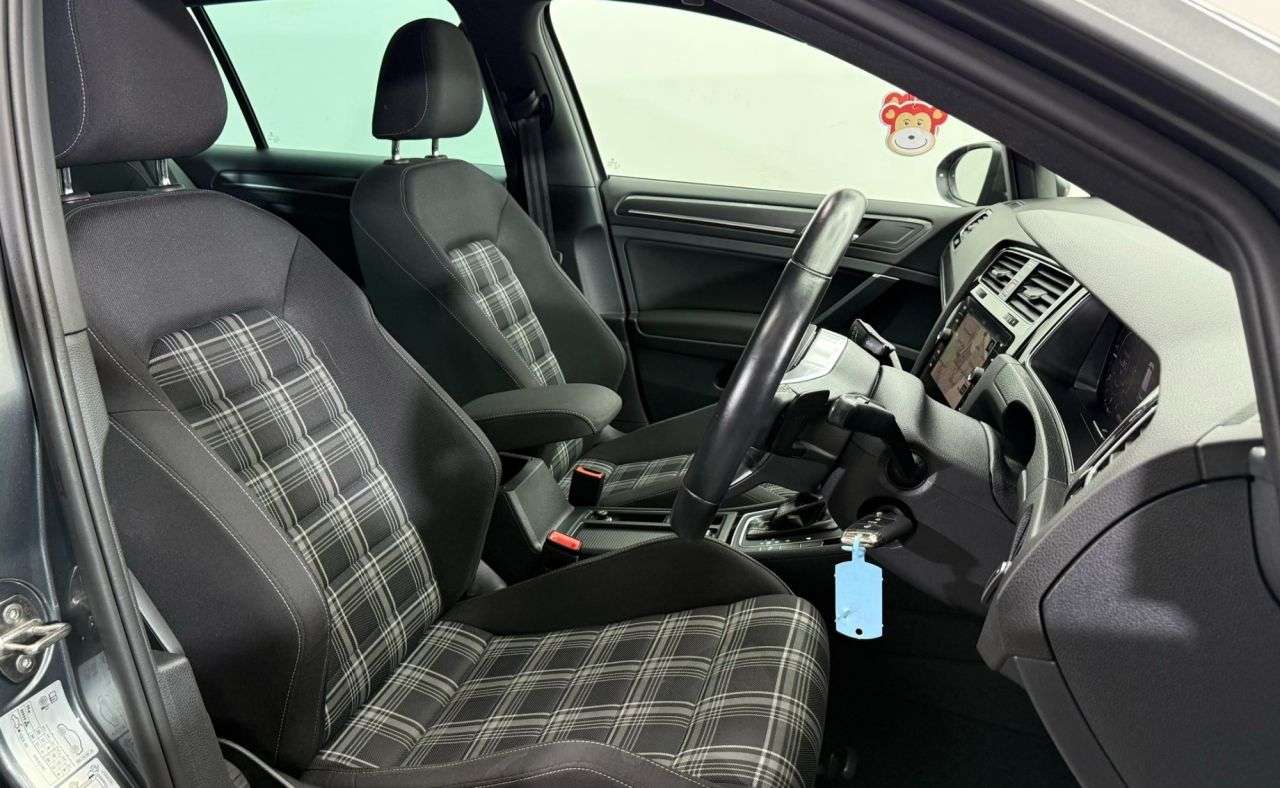 2017 VOLKSWAGEN GOLF 2017 VOLKSWAGEN GOLF