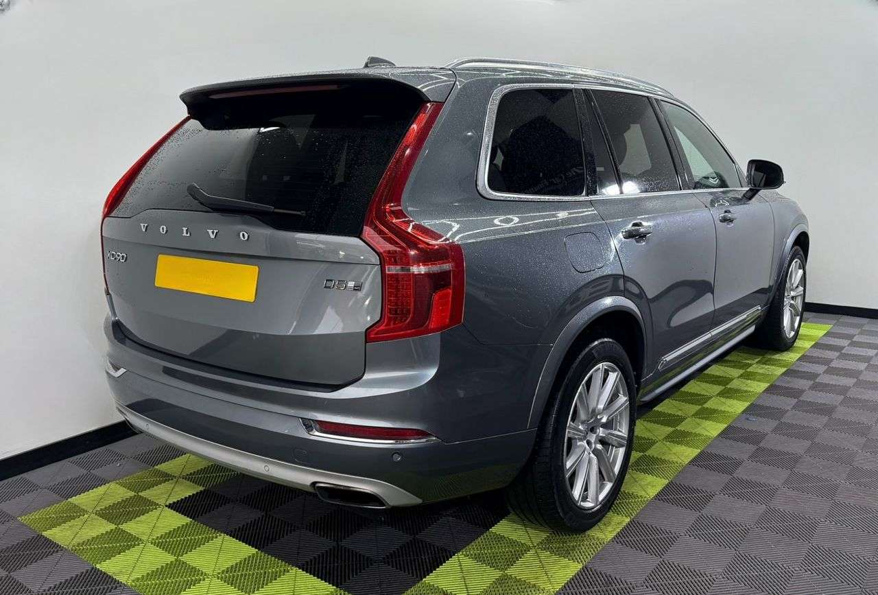 A 2017 VOLVO XC90 2.0 D5 PowerPulse Inscription SUV 5dr Diesel Auto 4WD Euro 6 (s/s) (235 ps) A 2017 VOLVO XC90 2.0 D5 PowerPulse Inscription SUV 5dr Diesel Auto 4WD Euro 6 (s/s) (235 ps)
