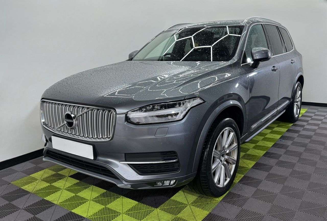 A 2017 VOLVO XC90 2.0 D5 PowerPulse Inscription SUV 5dr Diesel Auto 4WD Euro 6 (s/s) (235 ps) A 2017 VOLVO XC90 2.0 D5 PowerPulse Inscription SUV 5dr Diesel Auto 4WD Euro 6 (s/s) (235 ps)