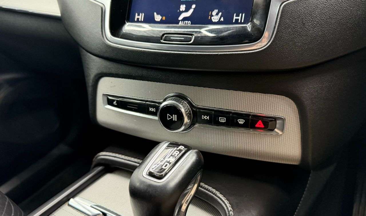 2017 VOLVO XC90 2017 VOLVO XC90