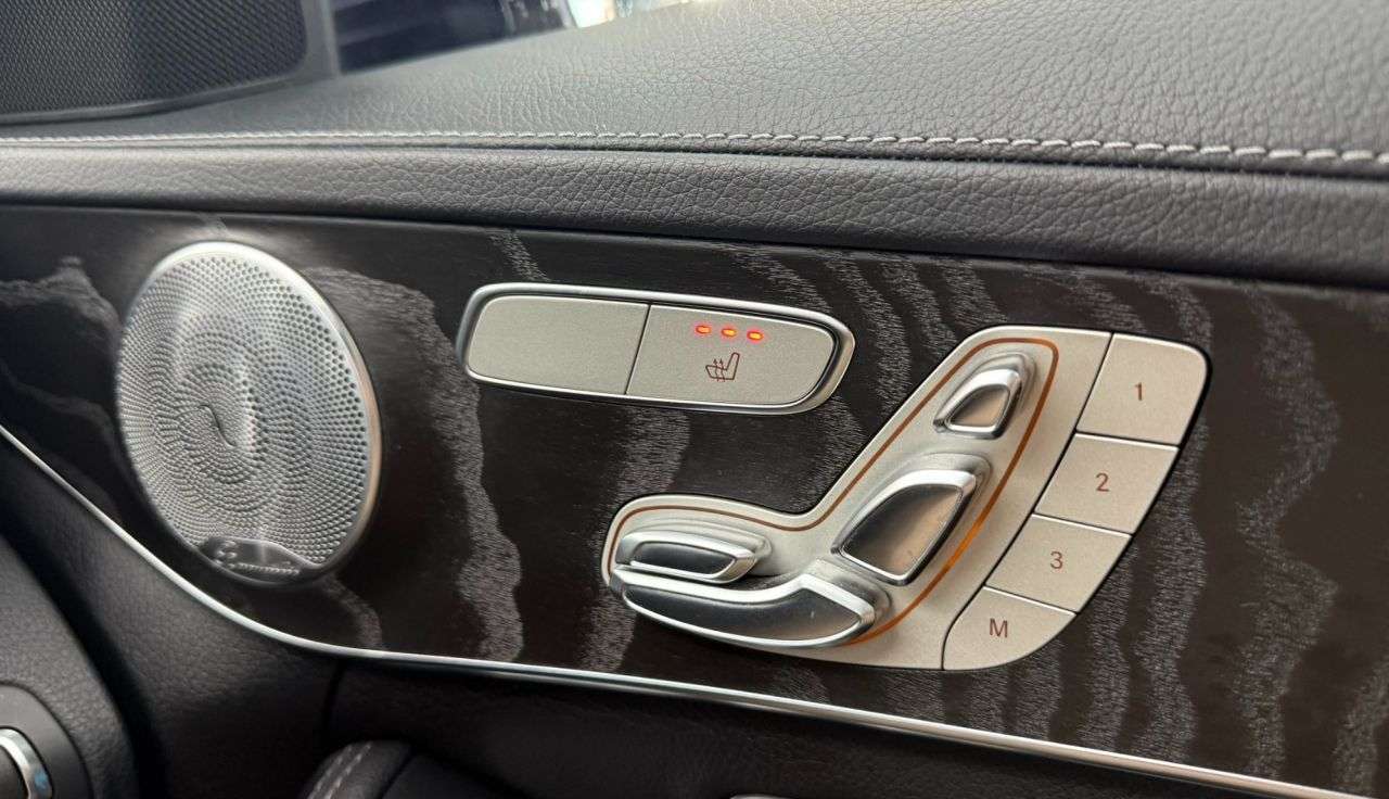 null MERCEDES-BENZ C-CLASS null MERCEDES-BENZ C-CLASS