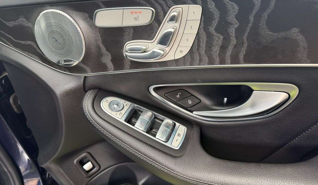 null MERCEDES-BENZ C-CLASS null MERCEDES-BENZ C-CLASS