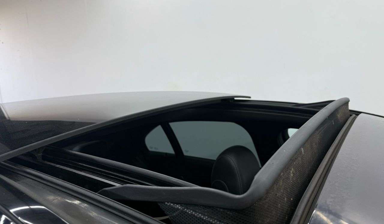 null MERCEDES-BENZ C-CLASS null MERCEDES-BENZ C-CLASS