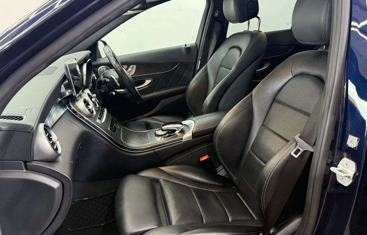 null MERCEDES-BENZ C-CLASS null MERCEDES-BENZ C-CLASS