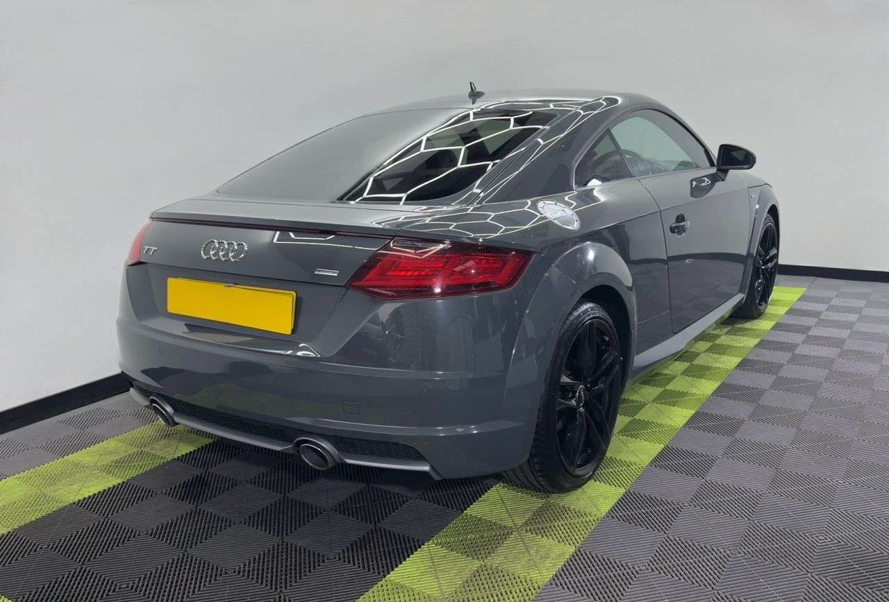 A 2015 AUDI TT 2.0 TDI ultra S line Coupe 3dr Diesel Manual Euro 6 (s/s) (184 ps) A 2015 AUDI TT 2.0 TDI ultra S line Coupe 3dr Diesel Manual Euro 6 (s/s) (184 ps)