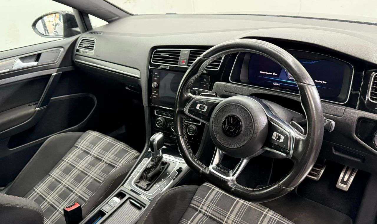 2017 VOLKSWAGEN GOLF 2017 VOLKSWAGEN GOLF