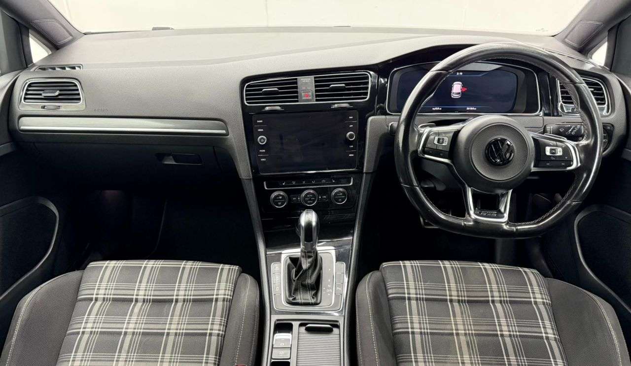 2017 VOLKSWAGEN GOLF 2017 VOLKSWAGEN GOLF