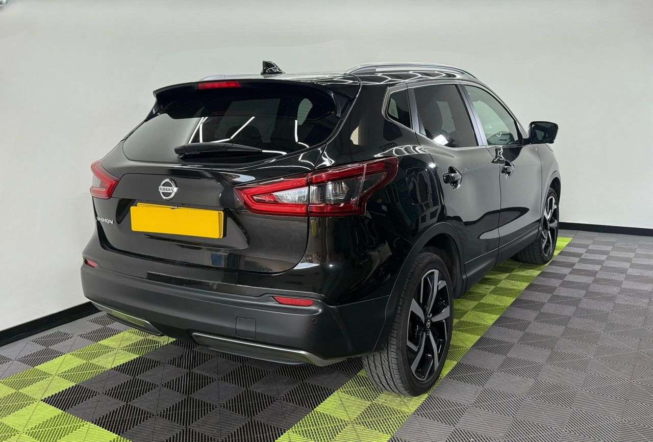 A 2018 NISSAN QASHQAI 1.6 dCi Tekna SUV 5dr Diesel Manual Euro 6 (s/s) (130 ps) A 2018 NISSAN QASHQAI 1.6 dCi Tekna SUV 5dr Diesel Manual Euro 6 (s/s) (130 ps)