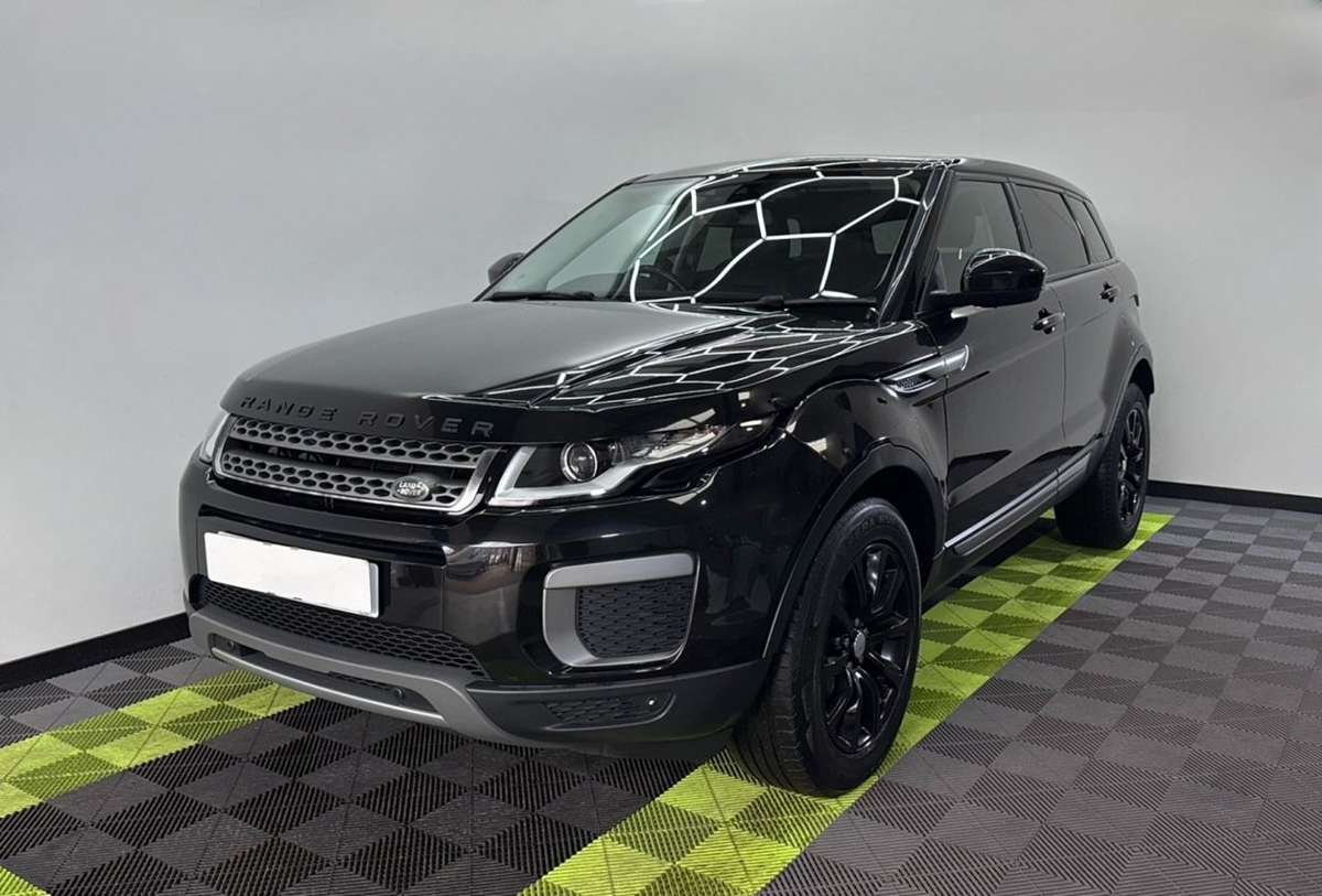 Check out this Land Rover Range Rover Evoque 2017 Diesel Manual