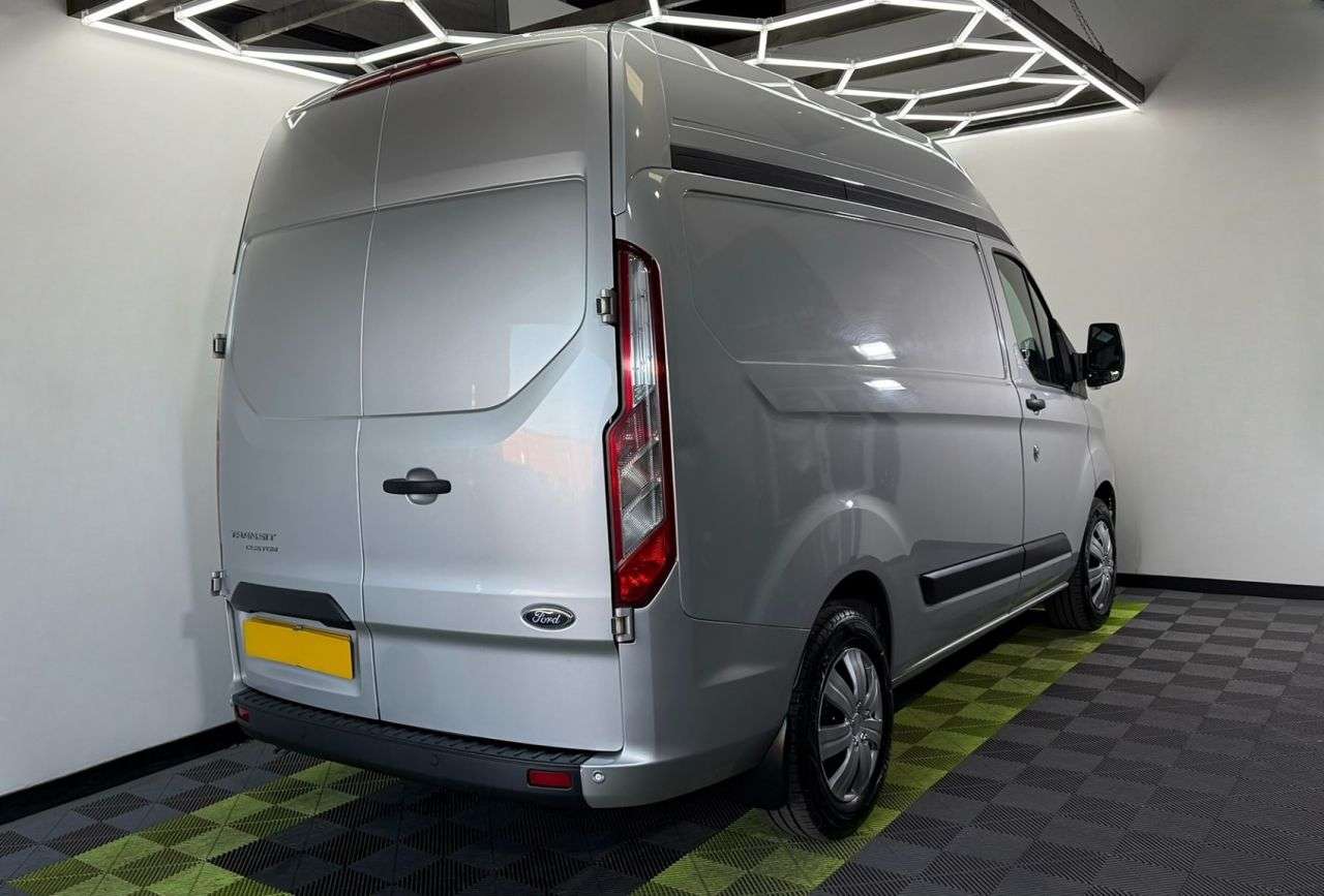 A 2021 FORD TRANSIT CUSTOM 2.0 320 EcoBlue Trend Panel Van 5dr Diesel Manual L1 H2 Euro 6 (s/s) (105 p A 2021 FORD TRANSIT CUSTOM 2.0 320 EcoBlue Trend Panel Van 5dr Diesel Manual L1 H2 Euro 6 (s/s) (105 p