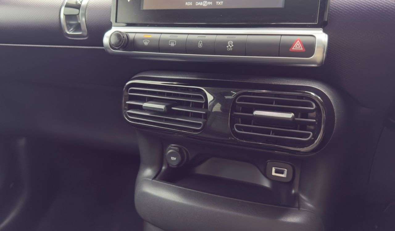 2015 CITROEN C4 CACTUS 2015 CITROEN C4 CACTUS