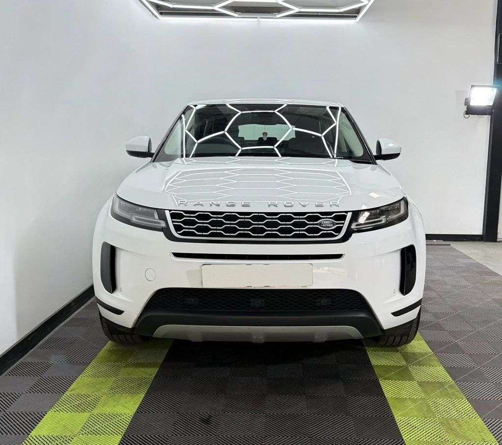 A 2020 LAND ROVER RANGE ROVER EVOQUE 2.0 D150 S SUV 5dr Diesel Manual FWD Euro 6 (s/s) (150 ps) A 2020 LAND ROVER RANGE ROVER EVOQUE 2.0 D150 S SUV 5dr Diesel Manual FWD Euro 6 (s/s) (150 ps)