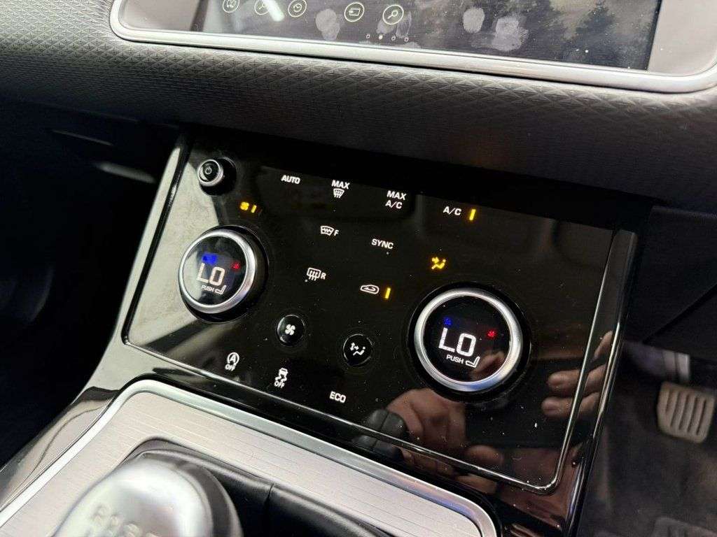 2020 LAND ROVER RANGE ROVER EVOQUE 2020 LAND ROVER RANGE ROVER EVOQUE