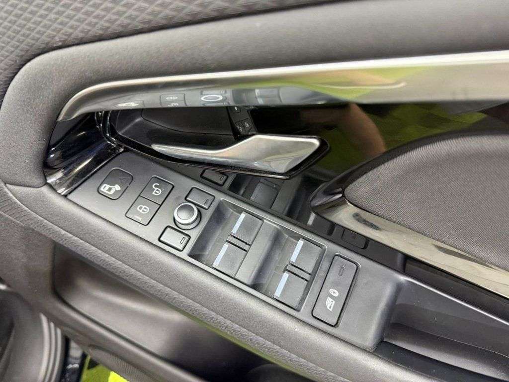 2020 LAND ROVER RANGE ROVER EVOQUE 2020 LAND ROVER RANGE ROVER EVOQUE
