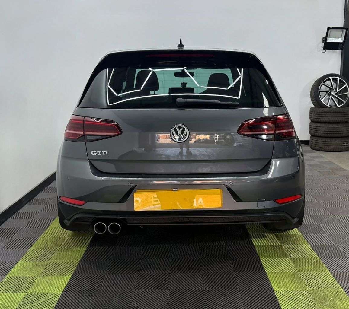 2018 VOLKSWAGEN GOLF 2018 VOLKSWAGEN GOLF