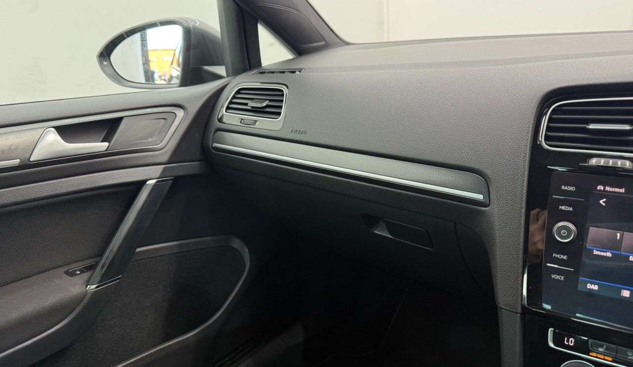 2018 VOLKSWAGEN GOLF 2018 VOLKSWAGEN GOLF