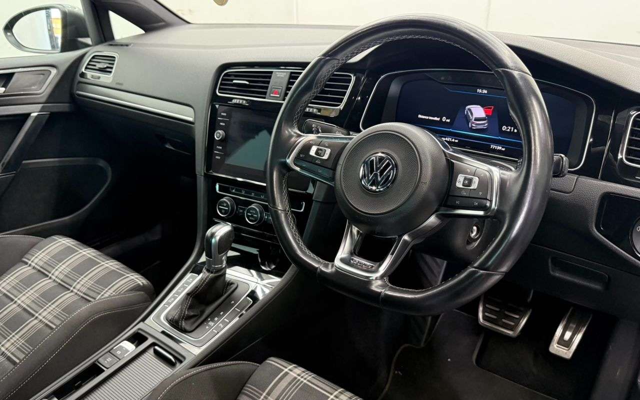 2018 VOLKSWAGEN GOLF 2018 VOLKSWAGEN GOLF