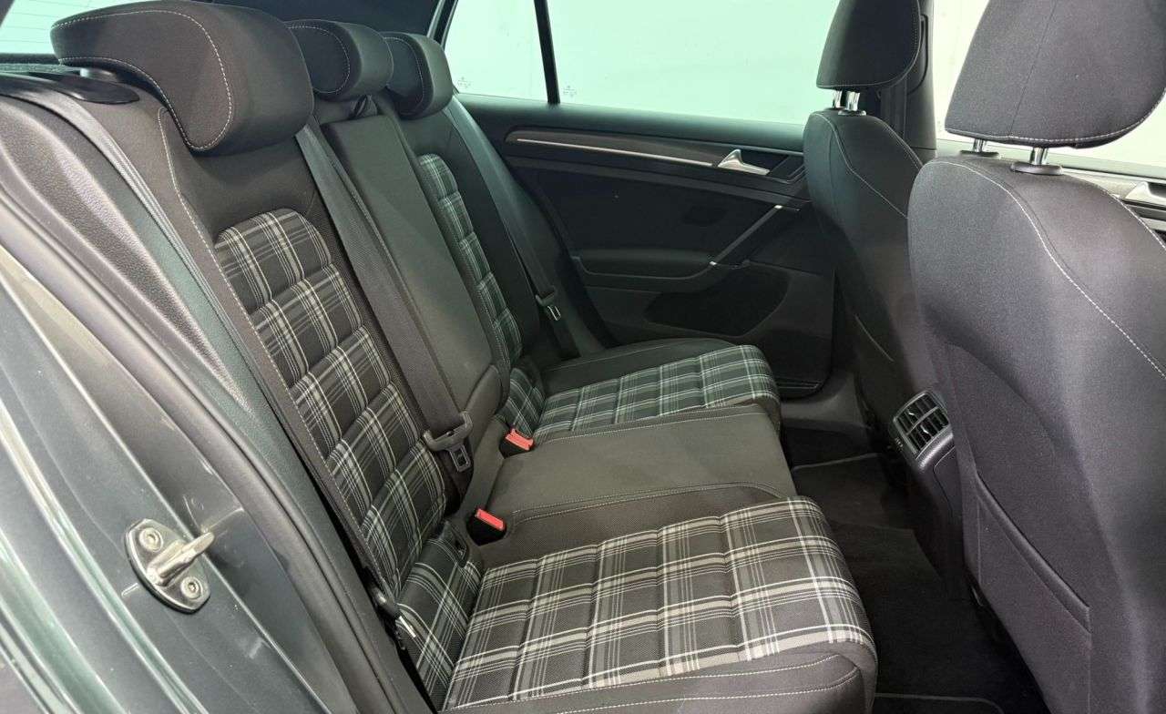 2018 VOLKSWAGEN GOLF 2018 VOLKSWAGEN GOLF