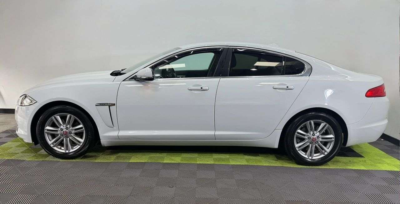 2015 JAGUAR XF 2015 JAGUAR XF