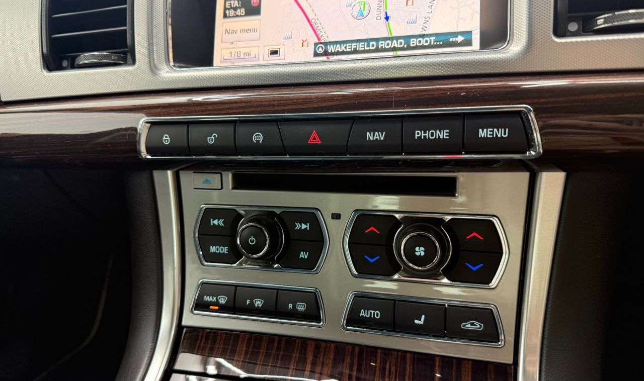 2015 JAGUAR XF 2015 JAGUAR XF