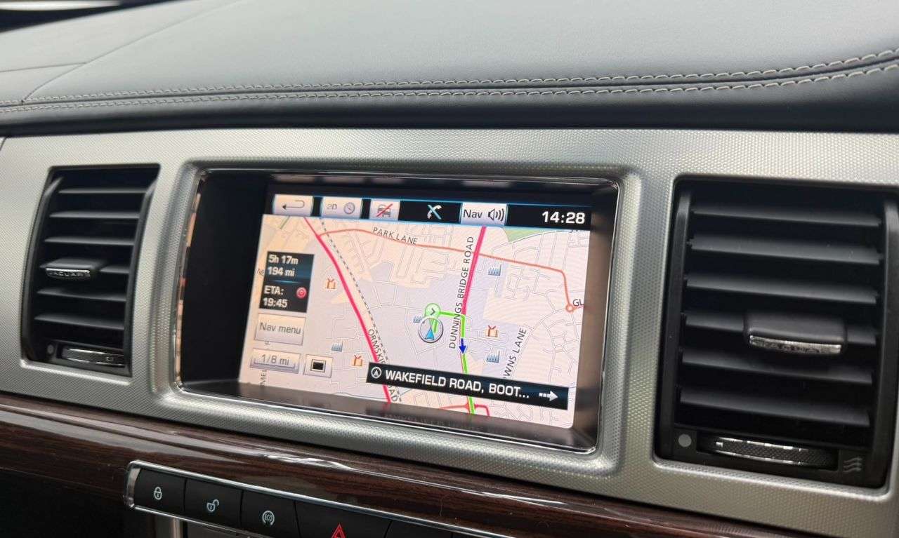 2015 JAGUAR XF 2015 JAGUAR XF