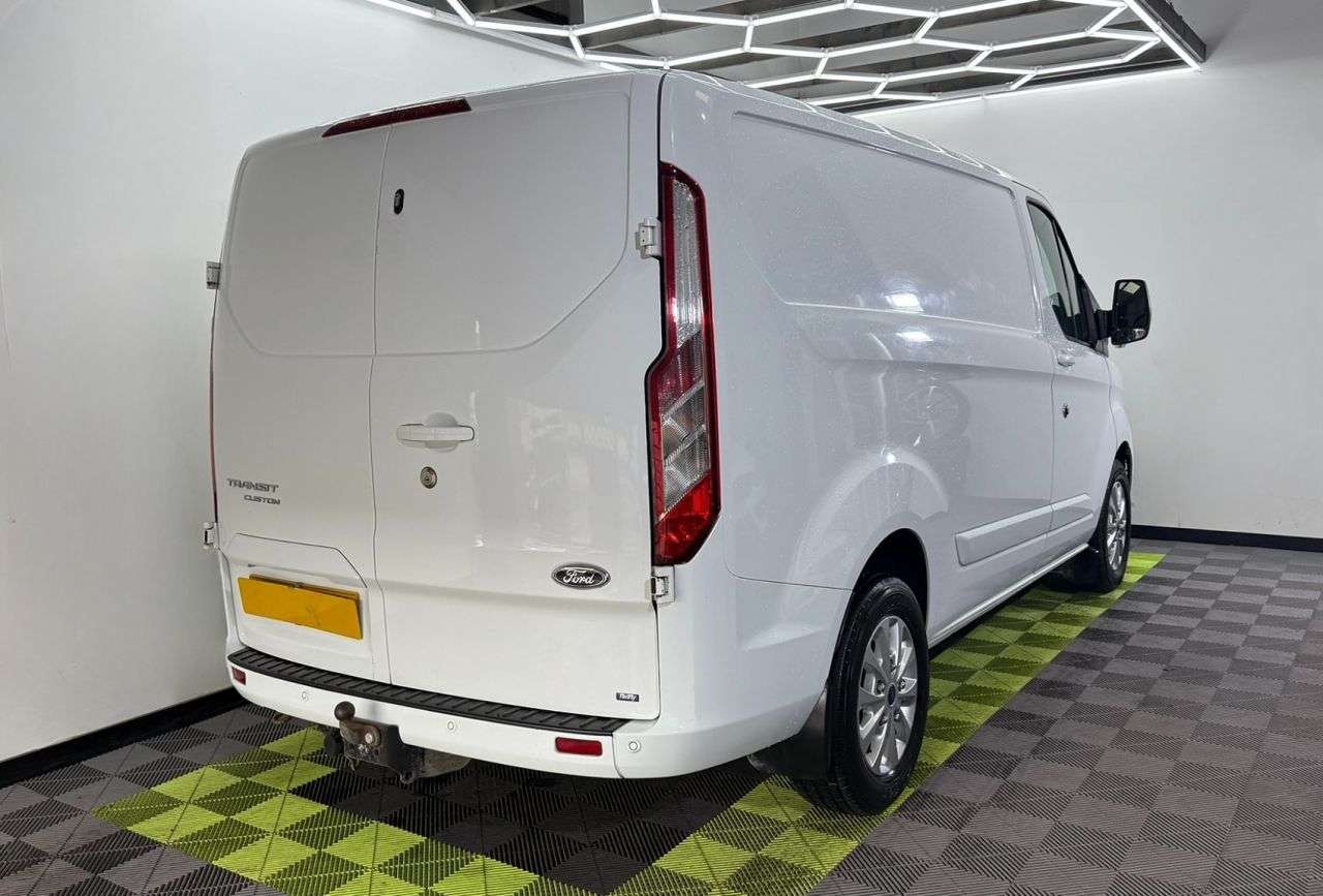 A 2019 FORD TRANSIT CUSTOM 2.0 300 EcoBlue Limited Panel Van 5dr Diesel Manual L1 H1 Euro 6 (s/s) (130 A 2019 FORD TRANSIT CUSTOM 2.0 300 EcoBlue Limited Panel Van 5dr Diesel Manual L1 H1 Euro 6 (s/s) (130