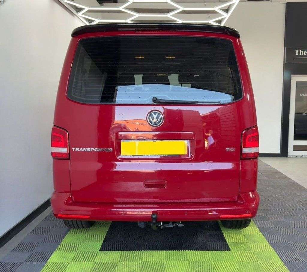 2015 VOLKSWAGEN TRANSPORTER SHUTTLE 2015 VOLKSWAGEN TRANSPORTER SHUTTLE