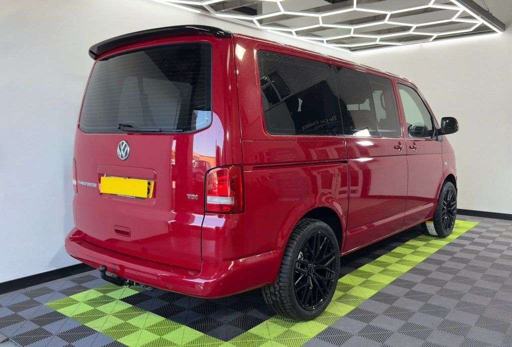 A 2015 VOLKSWAGEN TRANSPORTER SHUTTLE 2.0 BiTDI T30 SE Minibus 4dr Diesel DSG L1 H1 (214 g/km, 178 bhp) A 2015 VOLKSWAGEN TRANSPORTER SHUTTLE 2.0 BiTDI T30 SE Minibus 4dr Diesel DSG L1 H1 (214 g/km, 178 bhp)