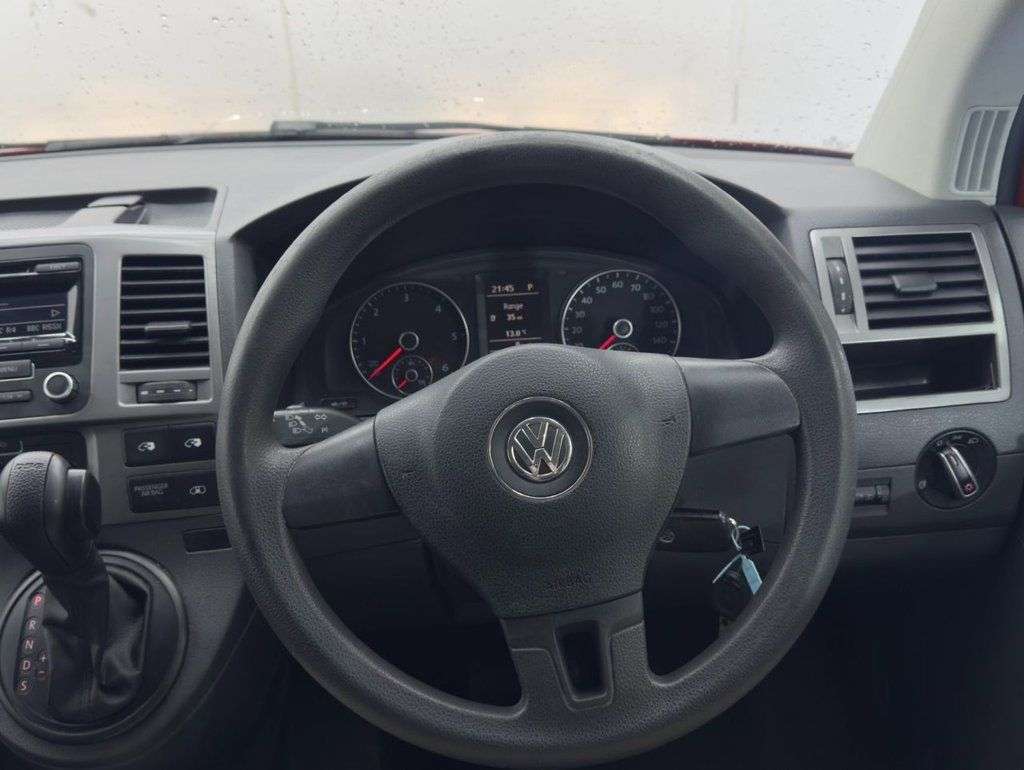 2015 VOLKSWAGEN TRANSPORTER SHUTTLE 2015 VOLKSWAGEN TRANSPORTER SHUTTLE