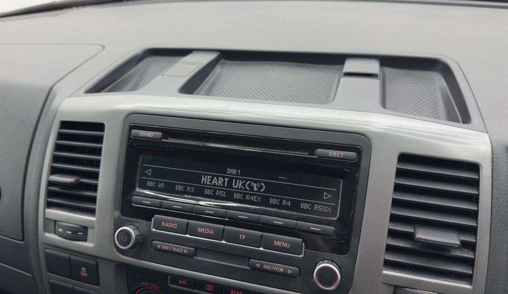 2015 VOLKSWAGEN TRANSPORTER SHUTTLE 2015 VOLKSWAGEN TRANSPORTER SHUTTLE