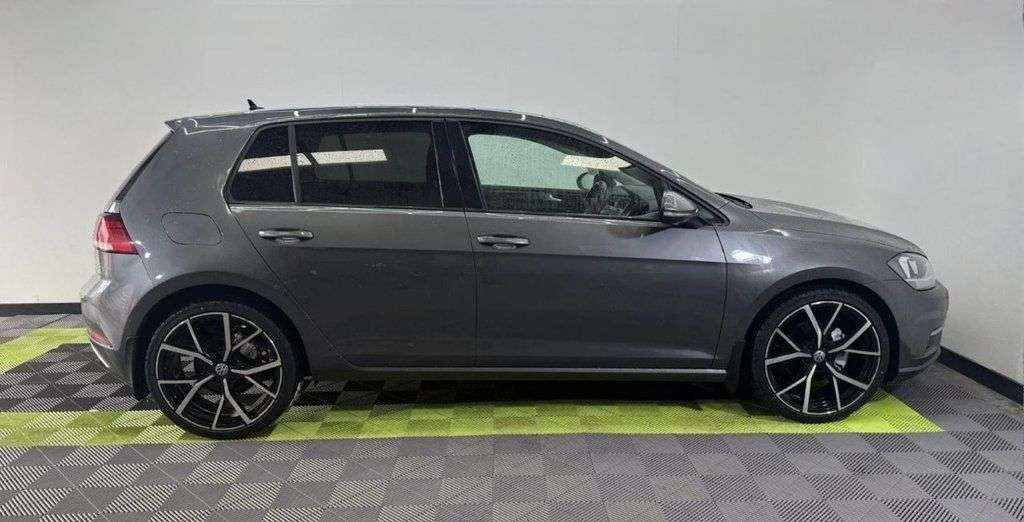 2017 VOLKSWAGEN GOLF 2017 VOLKSWAGEN GOLF