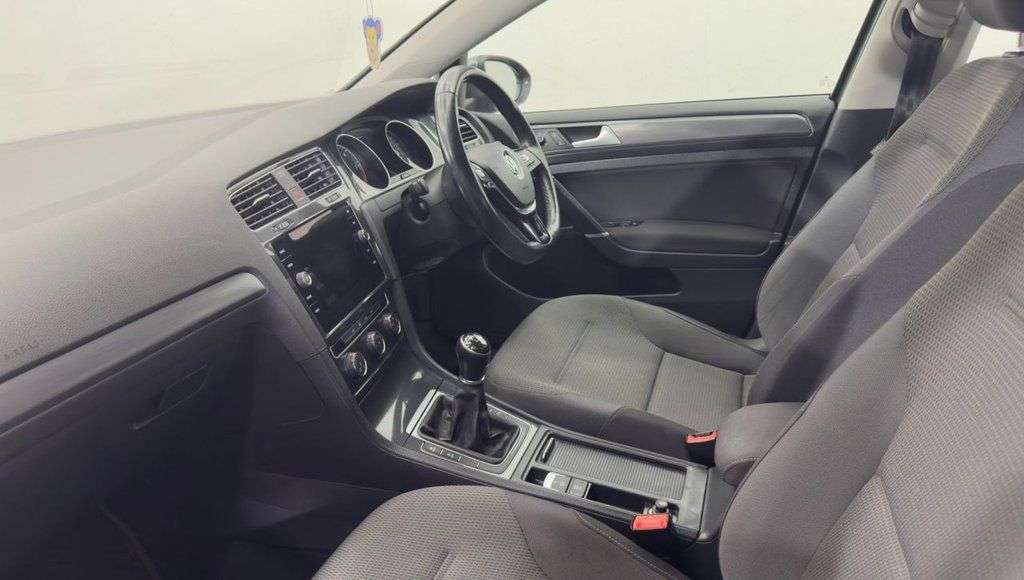 2017 VOLKSWAGEN GOLF 2017 VOLKSWAGEN GOLF