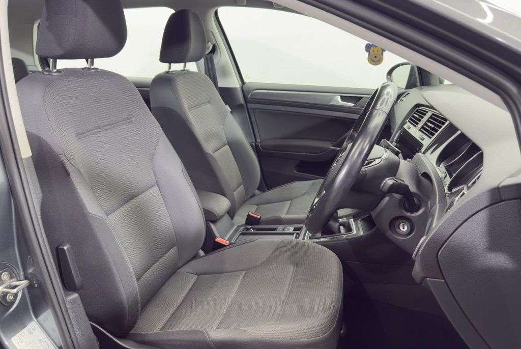 2017 VOLKSWAGEN GOLF 2017 VOLKSWAGEN GOLF