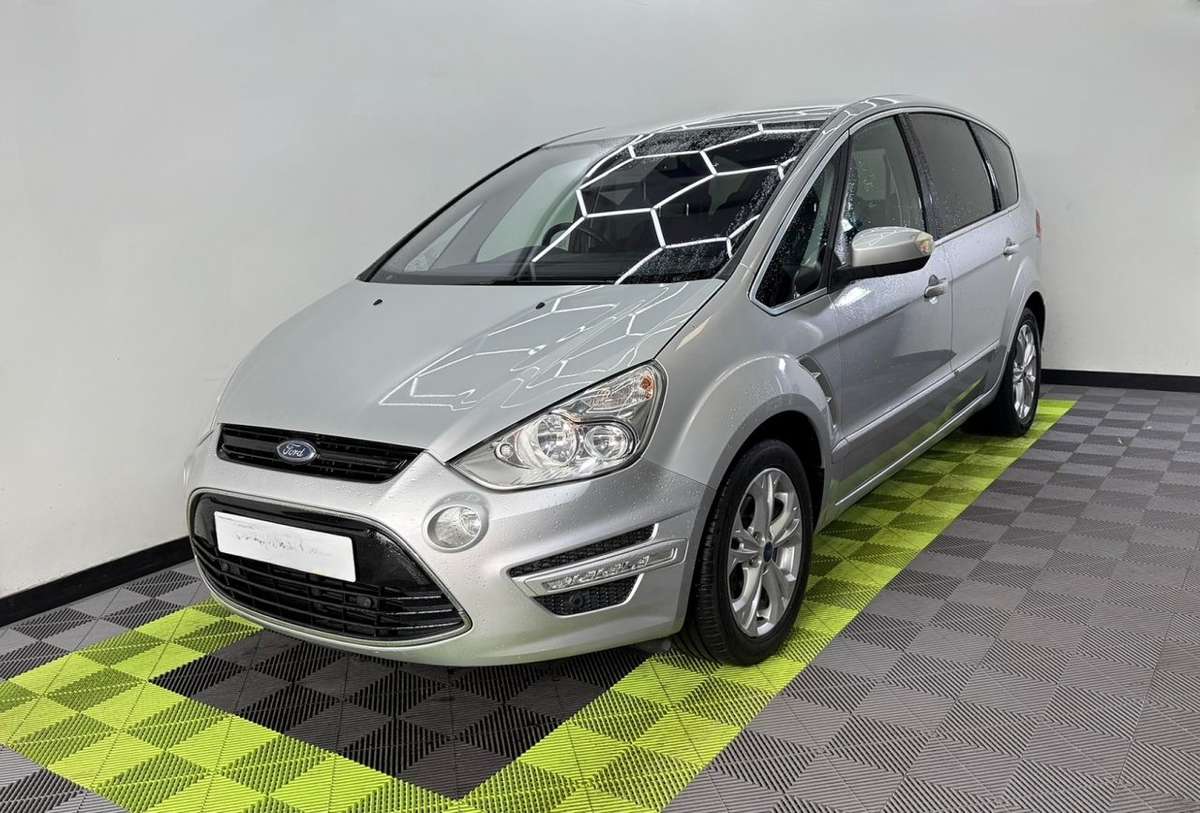 Check out this Ford S-max 2014 Diesel Manual