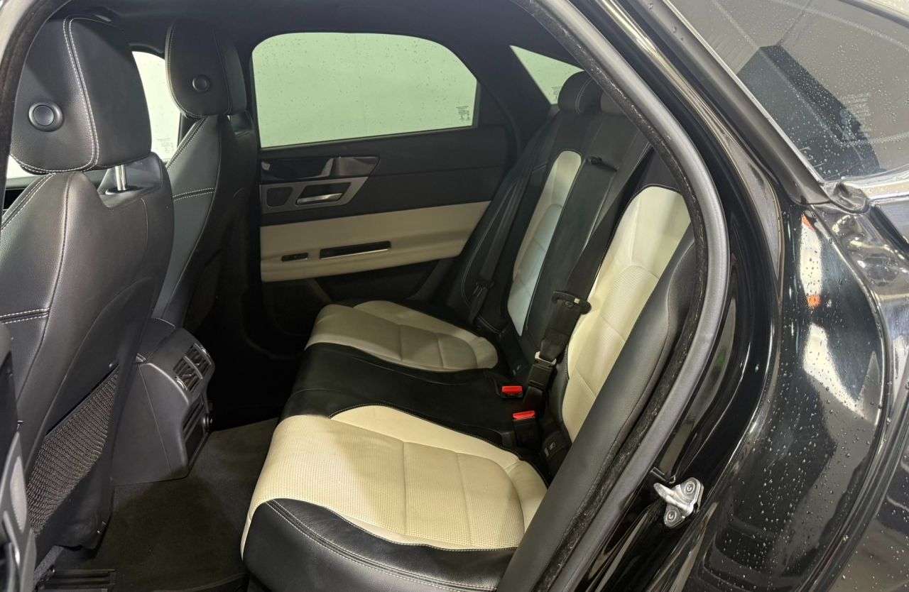 2016 JAGUAR XF 2016 JAGUAR XF