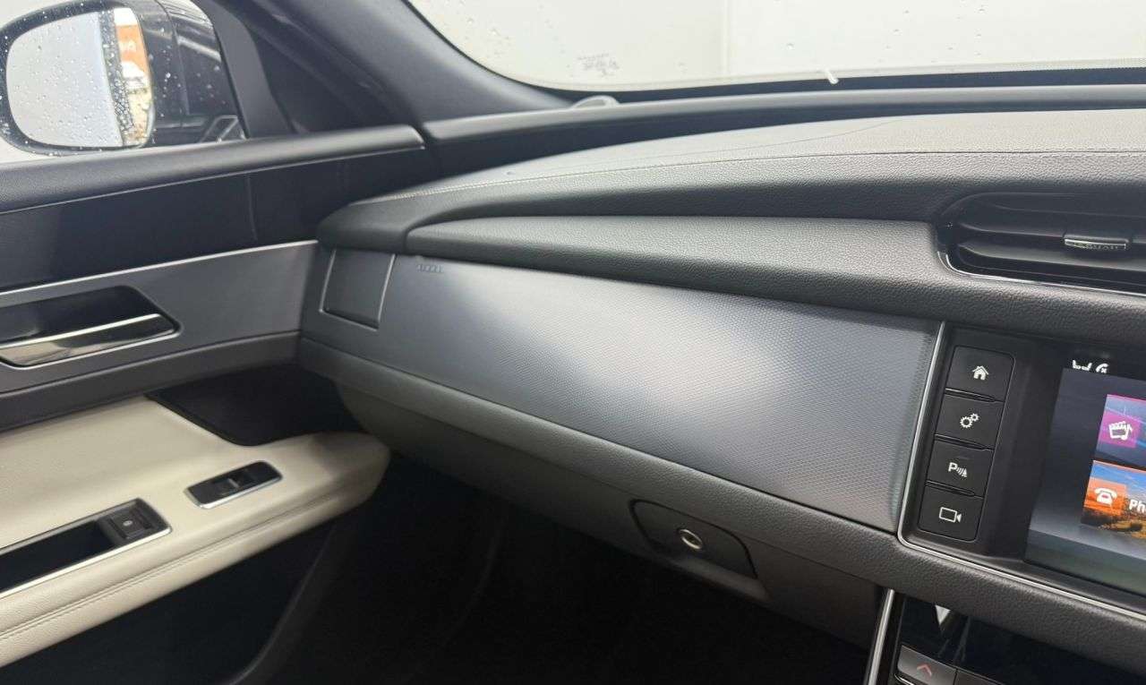 2016 JAGUAR XF 2016 JAGUAR XF