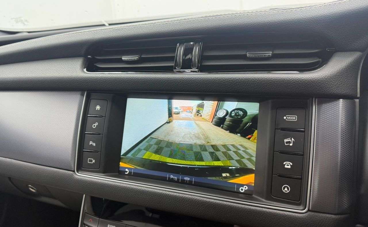 2016 JAGUAR XF 2016 JAGUAR XF