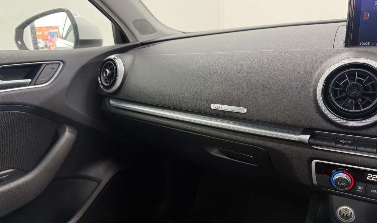 2017 AUDI A3 2017 AUDI A3