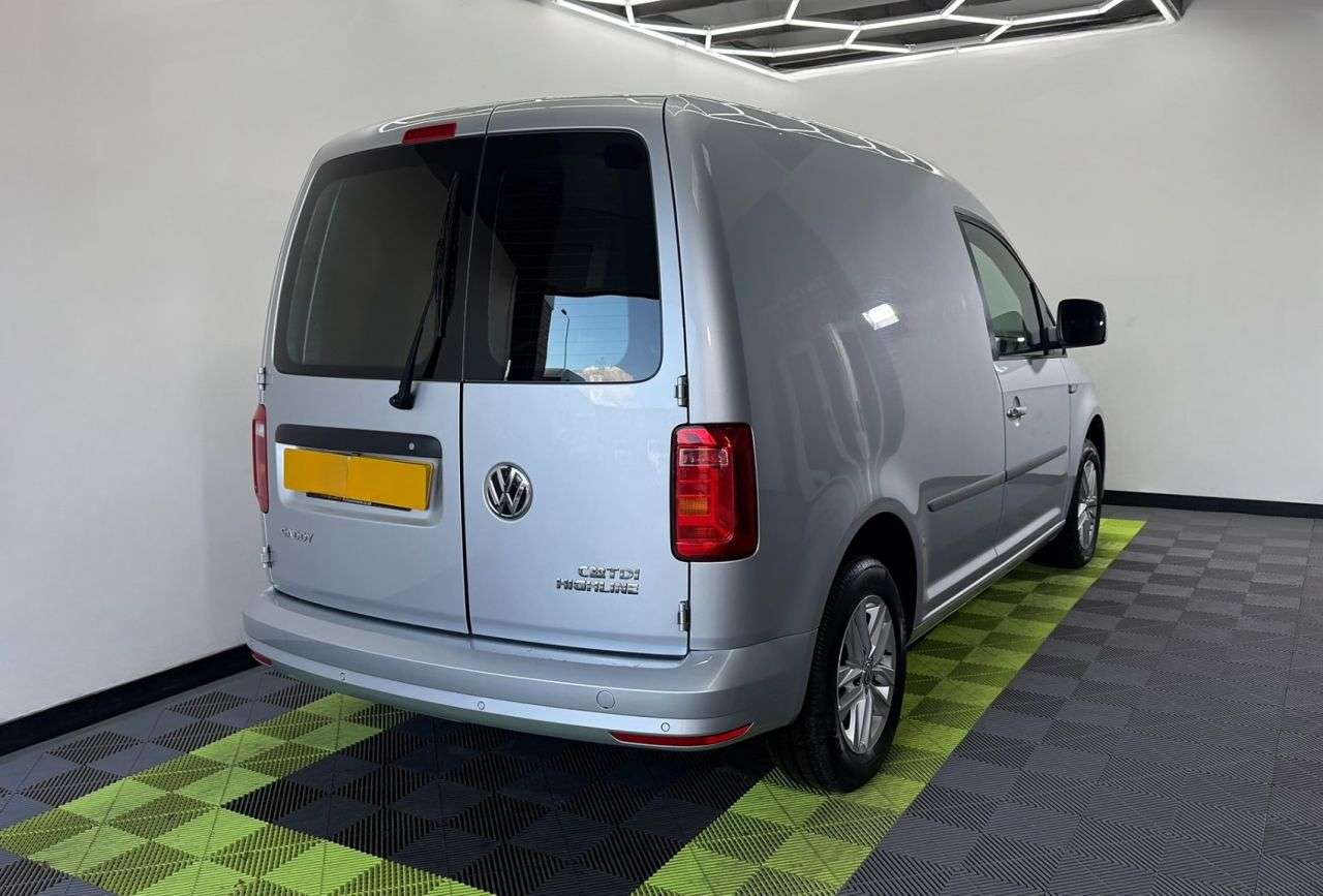 A 2017 VOLKSWAGEN CADDY 2.0 TDI C20 BlueMotion Tech Highline Panel Van 5dr Diesel Manual SWB Euro 6 A 2017 VOLKSWAGEN CADDY 2.0 TDI C20 BlueMotion Tech Highline Panel Van 5dr Diesel Manual SWB Euro 6