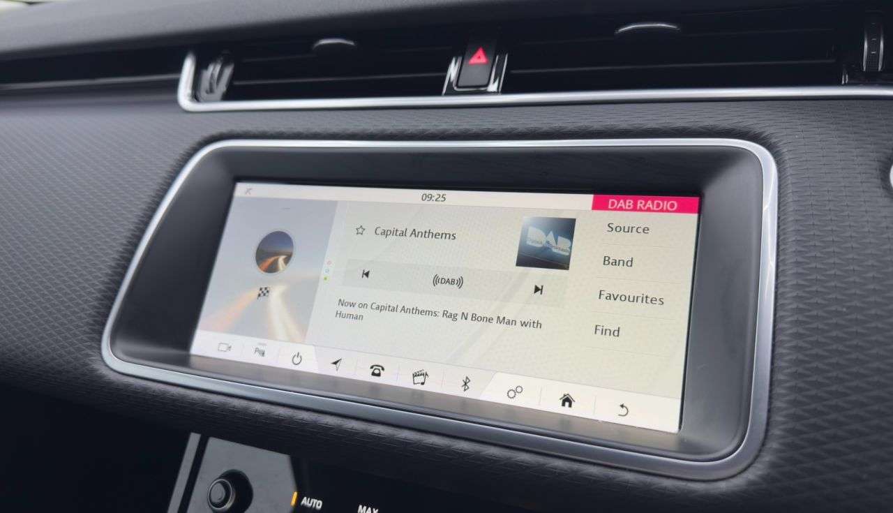 2019 LAND ROVER RANGE ROVER EVOQUE 2019 LAND ROVER RANGE ROVER EVOQUE