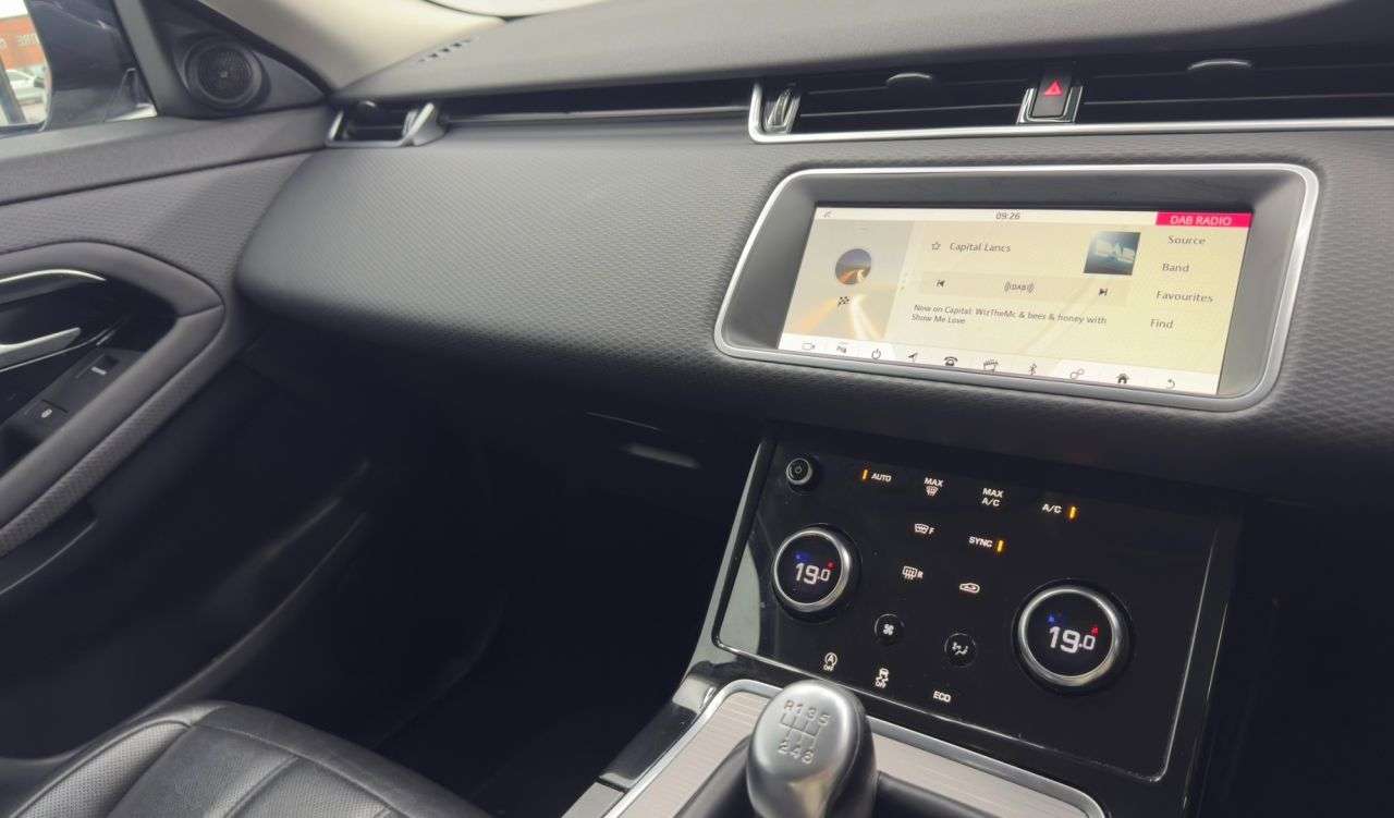 2019 LAND ROVER RANGE ROVER EVOQUE 2019 LAND ROVER RANGE ROVER EVOQUE