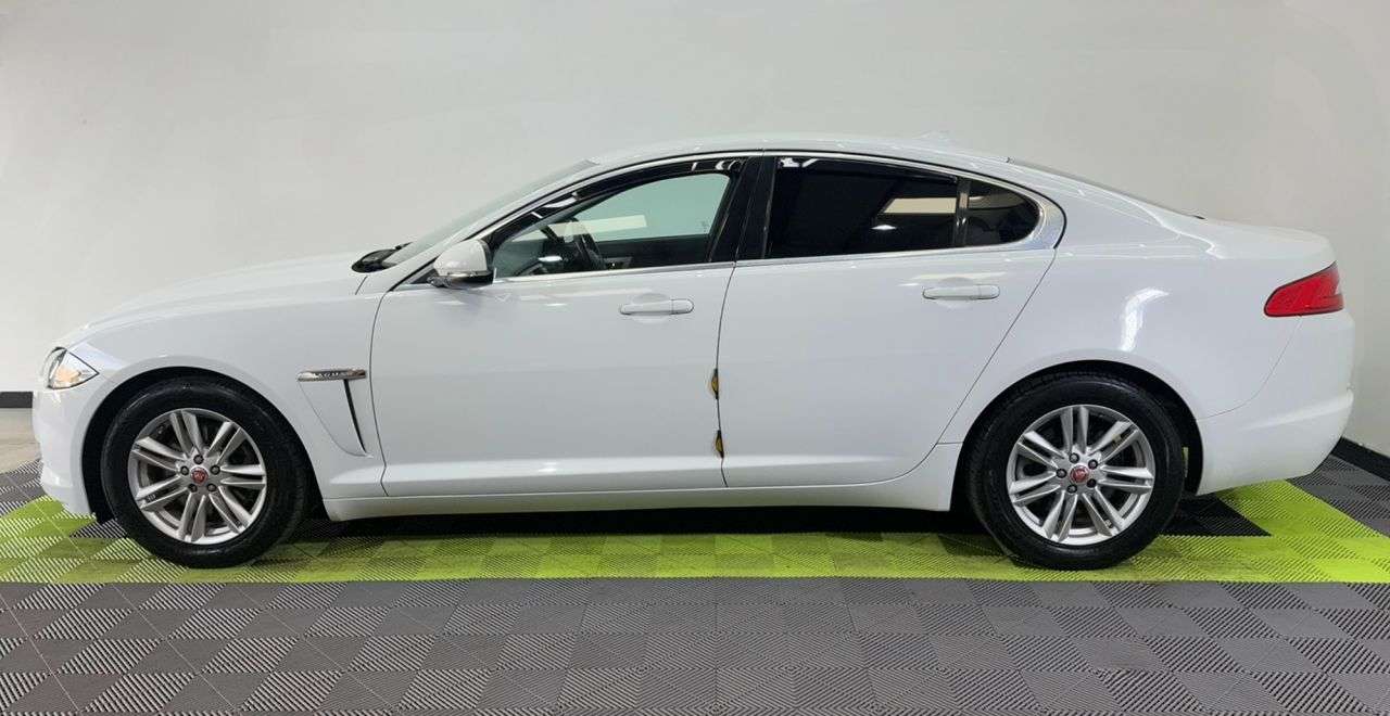 2014 JAGUAR XF 2014 JAGUAR XF