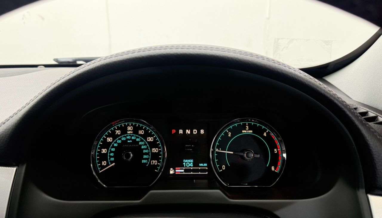 2014 JAGUAR XF 2014 JAGUAR XF