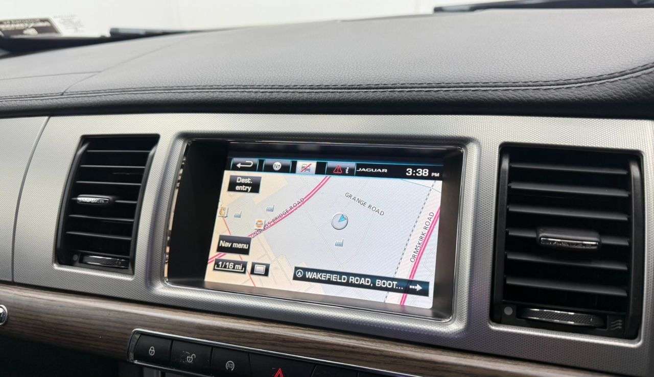 2014 JAGUAR XF 2014 JAGUAR XF