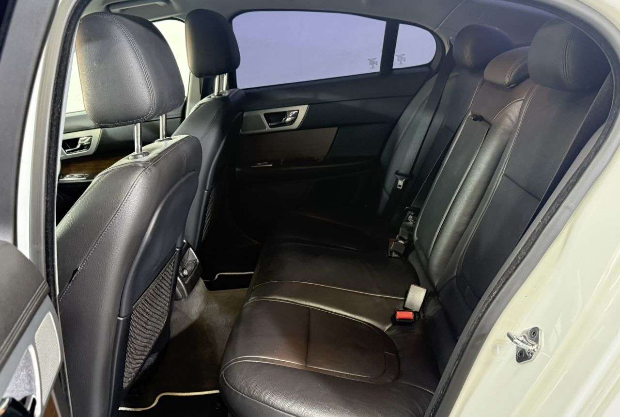 2014 JAGUAR XF 2014 JAGUAR XF