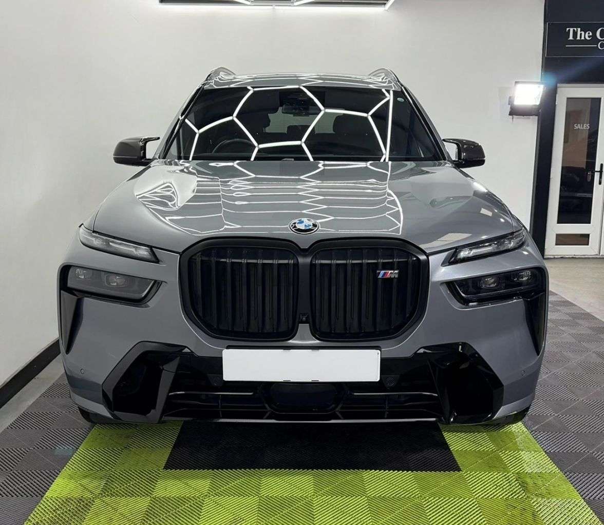 A 2023 BMW X7 4.4 M60i V8 SUV 5dr Petrol Auto xDrive Euro 6 (s/s) (530 ps) A 2023 BMW X7 4.4 M60i V8 SUV 5dr Petrol Auto xDrive Euro 6 (s/s) (530 ps)